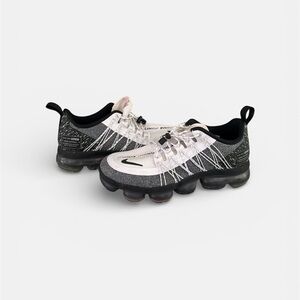 Nike Women's Athletic Shoes in Black, White, and Gray